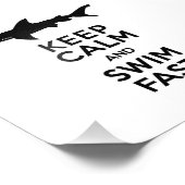 Funny Shark Warning - Behalten Ruhe und Swim Fast Fotodruck (Ecke)