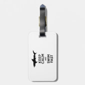 Funny Shark Warning - Behalten Ruhe und Swim Fast Gepäckanhänger (Rückseite vertikal)