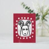 Funny Sheep Ram auf der roten Postkarte (Stehend Vorderseite)