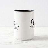 Funny Shhh...Ich lese Reader Zweifarbige Tasse (Mittel)