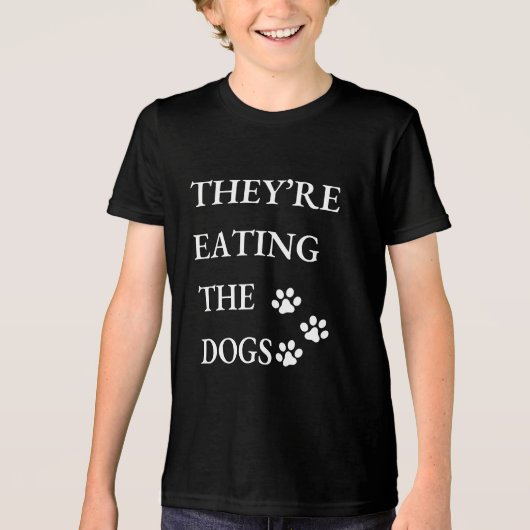 Funny, sie essen die Hunde in Springfield Tri-Blend Shirt (Vorderseite)