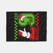 Funny Six Seven 67 Meme 6 7 Christmas Elf Hand Boy Fleecedecke (Vorderseite (Horizontal))