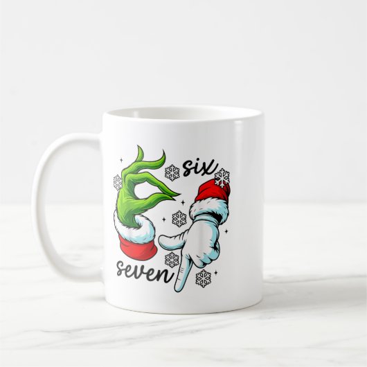 Funny Six Seven 67 Meme 6 7 Christmas Elf Hand Boy Kaffeetasse (Links)