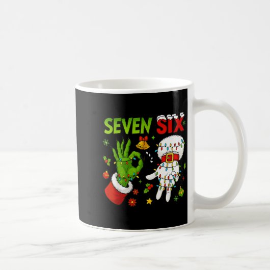 Funny Six Seven 67 Meme 6 7 Christmas Elf Hand Boy Kaffeetasse (Rechts)
