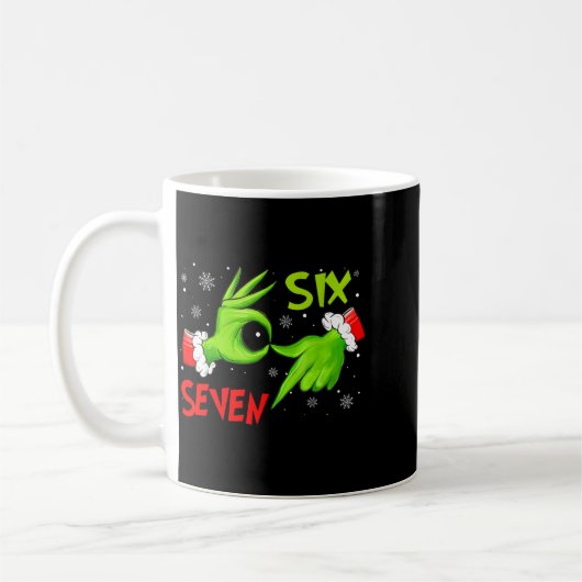 Funny Six Seven 67 Meme 6 7 Christmas Elf Hand Boy Kaffeetasse (Links)