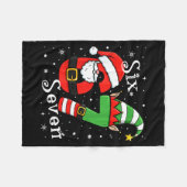 Funny Six Seven 67 Meme 6 7 Elf Santa Christmas Pa Fleecedecke (Vorderseite (Horizontal))