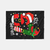 Funny Six Seven 67 Meme 6 7 Elf Santa Christmas Pa Fleecedecke (Vorderseite (Horizontal))