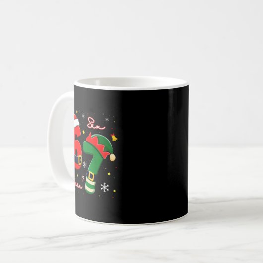 Funny Six Seven 67 Meme 6 7 Elf Santa Christmas Pa Kaffeetasse (Vorderseite Links)