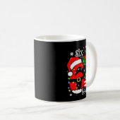 Funny Six Seven 67 Meme 6 7 Elf Santa Christmas Pa Kaffeetasse (VorderseiteRechts)