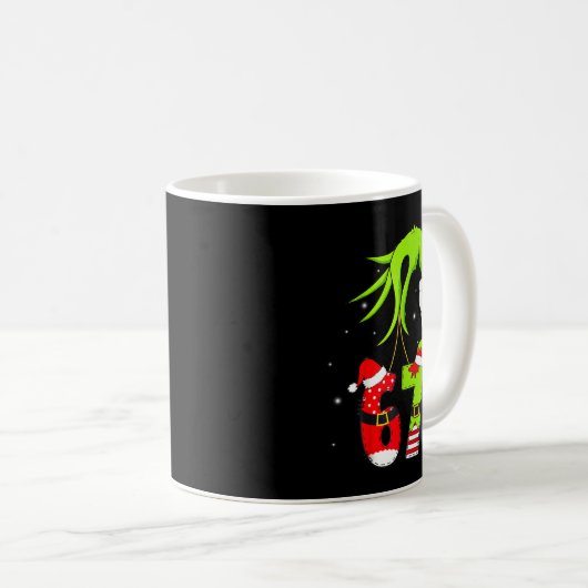 Funny Six Seven 67 Meme 6 7 Elf Santa Christmas Pa Kaffeetasse (VorderseiteRechts)
