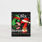 Funny Six Seven 67 Meme 6 7 Elf Santa Christmas Pa Karte (Vorderseite)