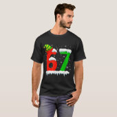 Funny Six Seven 67 Meme Saying 6 7 Elf Christmas T T-Shirt (Vorne ganz)