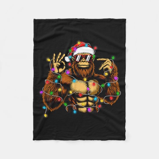 Funny Six Seven 6 7 Meme Bigfoot Christmas Lights Fleecedecke (Vorderseite)