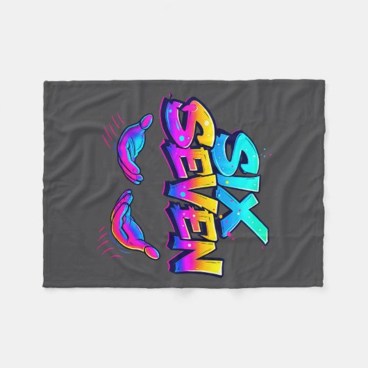 Funny Six Seven Design Graphic 67 6 7 Meme Hands G Fleecedecke (Vorderseite (Horizontal))