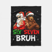 Funny Six Seven Meme 6 7 Bruh Santa Bigfoot Christ Fleecedecke (Vorderseite)