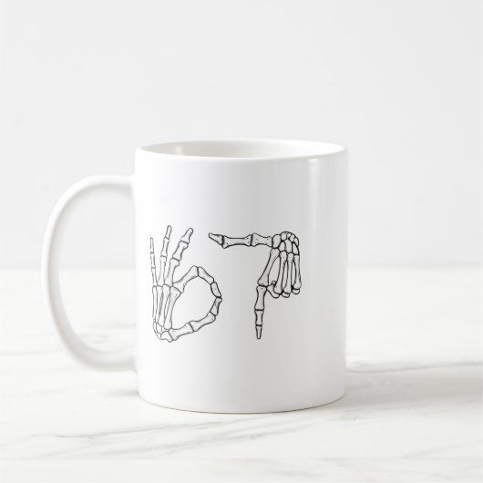 Funny Six Siven 6 7 Meme 67 Skeleton Hand Hallowee Kaffeetasse (Links)