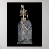 Funny Skeleton zu Halloween im Grabstein Poster (Vorne)