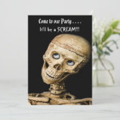 Funny Skeletts Halloween-Party Einladung (Stehend Vorderseite)