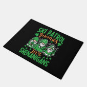 Funny Ski Patrol St. Patrick's Day Fußmatte (Schrägansicht)