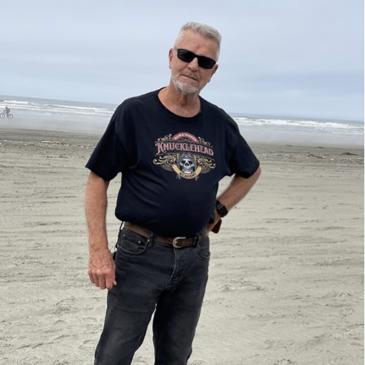 Funny Skull Abschluss Knucklehead Academy T-Shirt