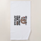 Funny Sloth Cook Hängt auf einer Gabel Strandtuch (Vorderseite)