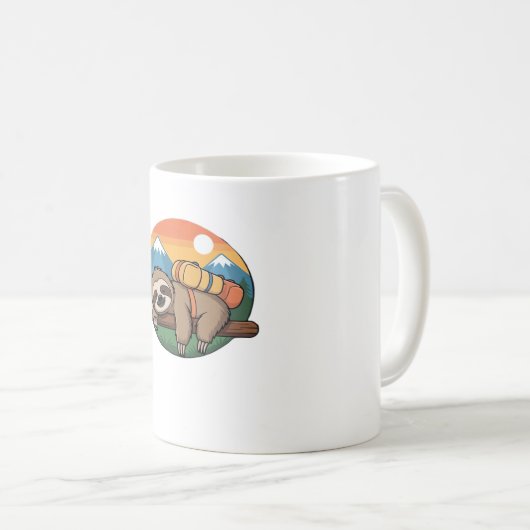 Funny Sloth Hiking Classic T-Shirt_1 Kaffeetasse (VorderseiteRechts)