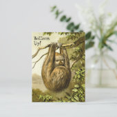 Funny Sloth mit der Postkarte "Bottom Up" (Stehend Vorderseite)