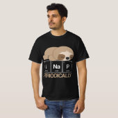 Funny Sloth Periodic Table Science Physics  T-Shirt (Vorne ganz)
