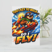 Funny Sloth Rocket Meme, Too Lazy to Walk So I Fly Dankeskarte (Stehend Vorderseite)