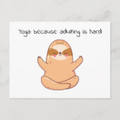 Funny Sloth Yoga Postkarte (Vorderseite)