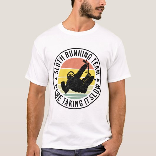 Funny Slow Runner Lazy Sloth Running Team T-Shirt (Vorderseite)