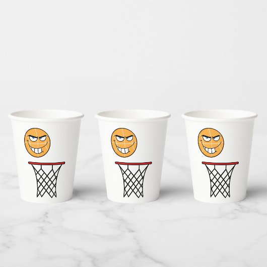 Funny Smirking Basketball Face Dunking Pappbecher