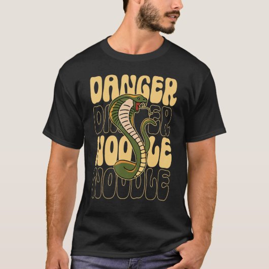 Funny Snake Lover Danger Noodle T-Shirt (Vorderseite)