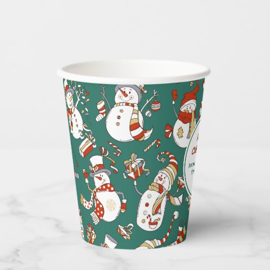 Funny Snowmen Holiday Pattern auf Aquamarinem Pappbecher (Vorderseite)