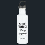 Funny Sore Today Strong Tomorrow Name Workout Gym Edelstahlflasche<br><div class="desc">Deshalb arbeiten wir aus: Heute schmerzen - Starke Zukunft! Verlieren Sie nie die Motivation und konzentrieren Sie sich auf diese niedliche personalisierte Wasserflasche,  um sie zum Training mitzubringen. Diese schwarz-weiße Wasserflasche mit Ihrem Namen behalte Sie motiviert. Auch ein perfektes Geschenk für jemanden,  der Fitness und einen gesunden Lebensstil Liebe.</div>