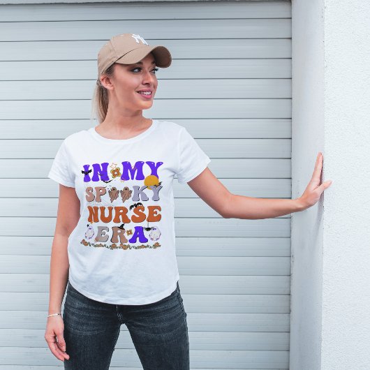 Funny Spooky in meiner spöttischen Nurse Ära T-Shirt
