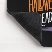 Funny Spooky Skeleton Ghost ist es Halloween Alrea Mousepad (Ecke)