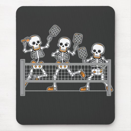 Funny Spooky Three Skeleton Playin Pickleball Gesc Mousepad (Vorne)