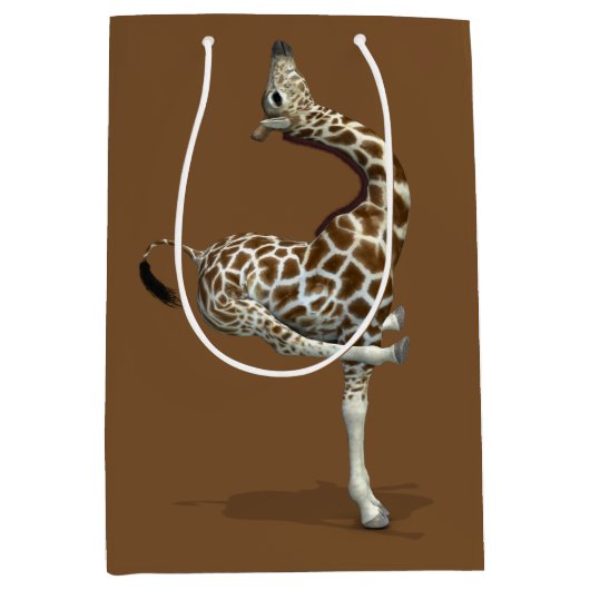 Funny Sporty Giraffe Mittlere Geschenktüte (Vorderseite)