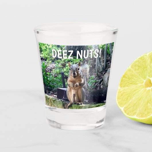 Funny Squirrel Deez Nuts Unangemessenes Spaß Foto Schnapsglas (Vorderseite)