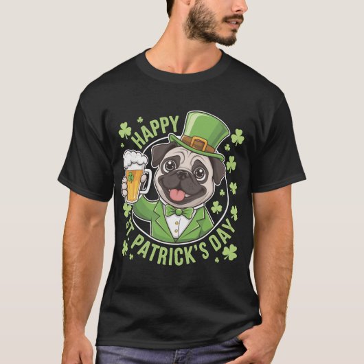 Funny St. Patrick�s Day Pug with Beer Mug T-Shirt (Vorderseite)