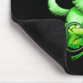 Funny St Patricks Day Cat Holding Kleeblatt St Pat Mousepad (Ecke)