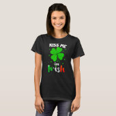 Funny St Patrick's Day Kiss Me I'm Irish Premium T-Shirt (Vorne ganz)