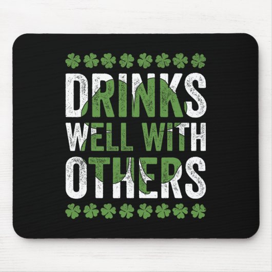 Funny St Patricks Day trinkt gut mit anderen Biere Mousepad (Vorne)