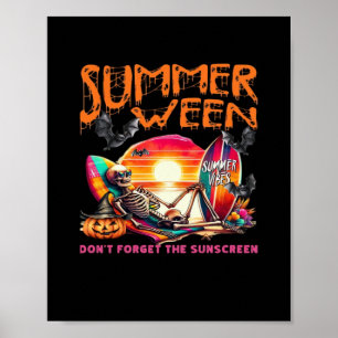 Funny Summerween Skeleton On Beach in der Sunset C Poster