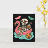 Funny Summerween Skelett schweben in Flamingo Cut Karte (Gelbe Blume)
