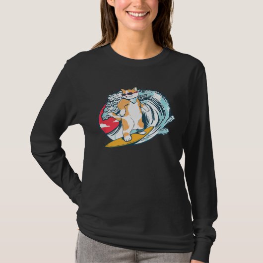 Funny surfing Cat Kitty Surfer Surfboard T-Shirt (Vorderseite)