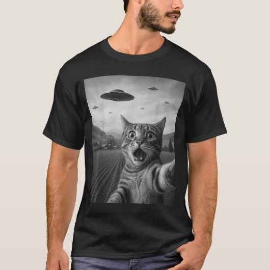 Funny Surprised Ed Cat Selfie With Alien Ufo Cat U T-Shirt (Vorderseite)