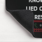 Funny Tacky Santa Knows You Lied On Your Resume Ug Mousepad (Ecke)