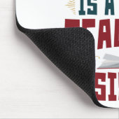 Funny Teaching Assistant Hinter jedem guten Lehrer Mousepad (Ecke)